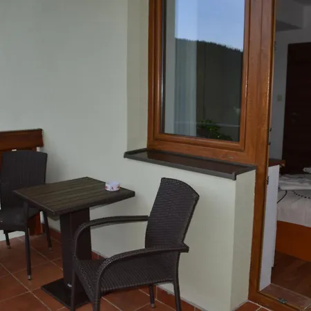 Kamzik Apartment *