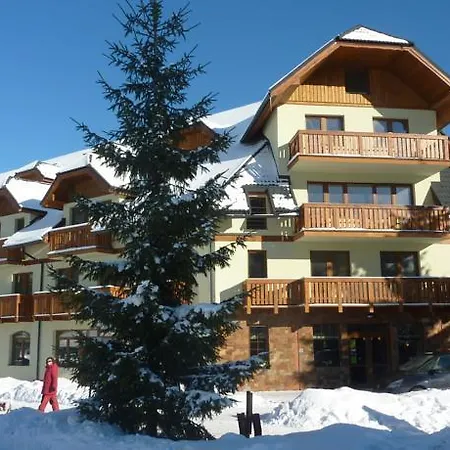 Kamzik Apartment