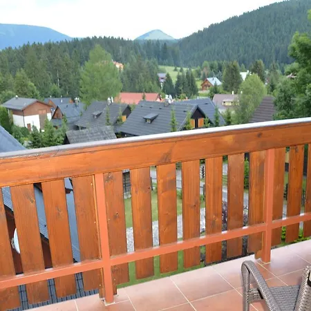Kamzik Apartment *